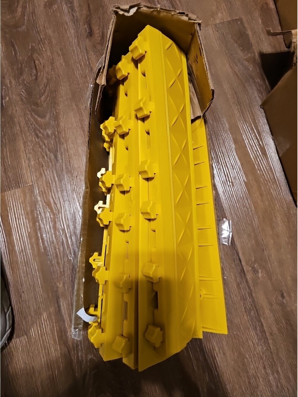 Ergo Advantage A6-Y Mat Edging Yellow 4" x 18" (10PCS) - New In Box